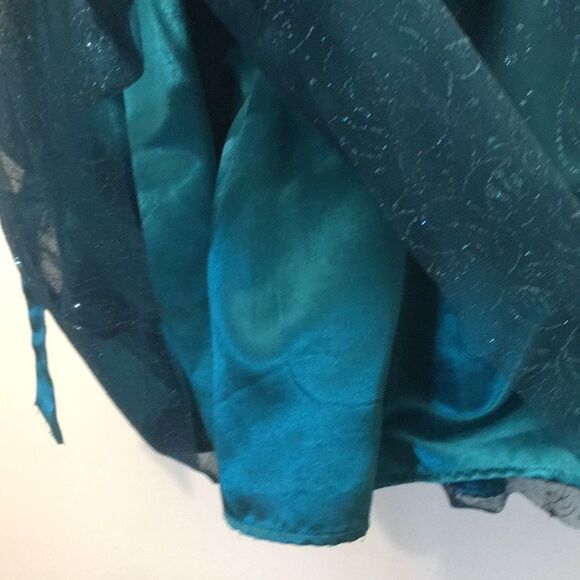 Holiday Editions Dark Teal Sparkles and Bow Dress: Size 6/6X - Picture 8 of 9
